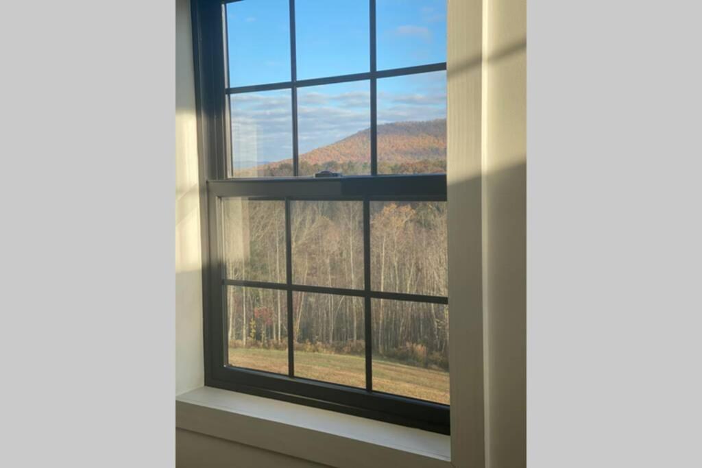 A Suite With A View + Wine 芒特艾里 外观 照片